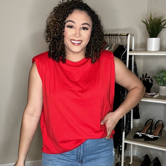 Amazon Tops - Muscle tee